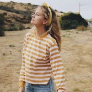 Brandy Melville Acacia Shirt